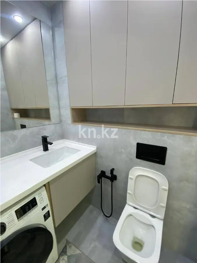 Продажа 2-комнатной квартиры, 71 м², ул. Муканова, дом  21/3 в Караганде - фото 3