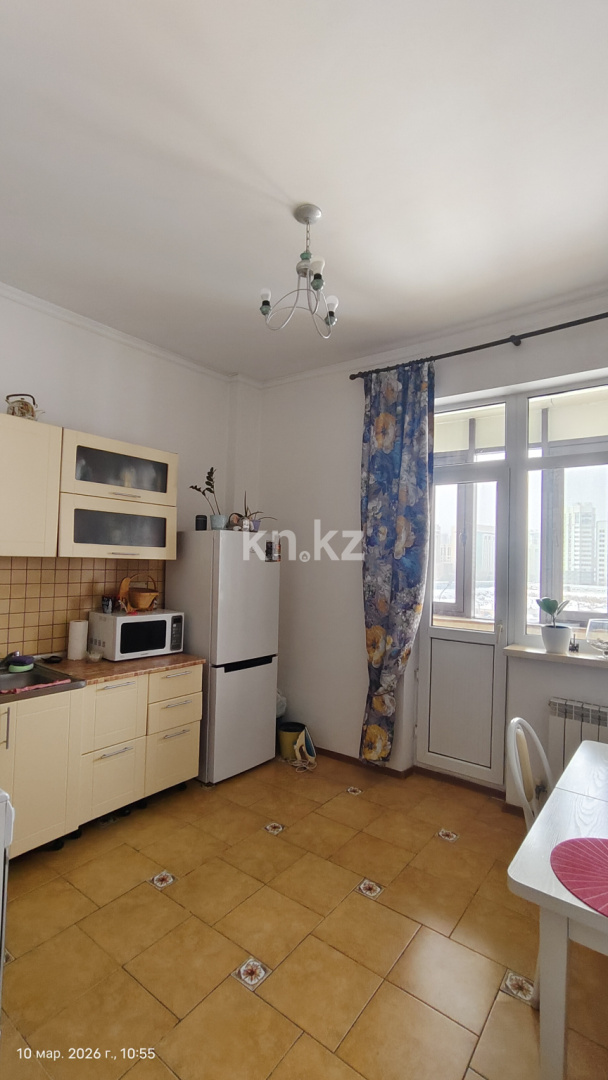 Аренда 1-комнатной квартиры, 50 м² в Астане