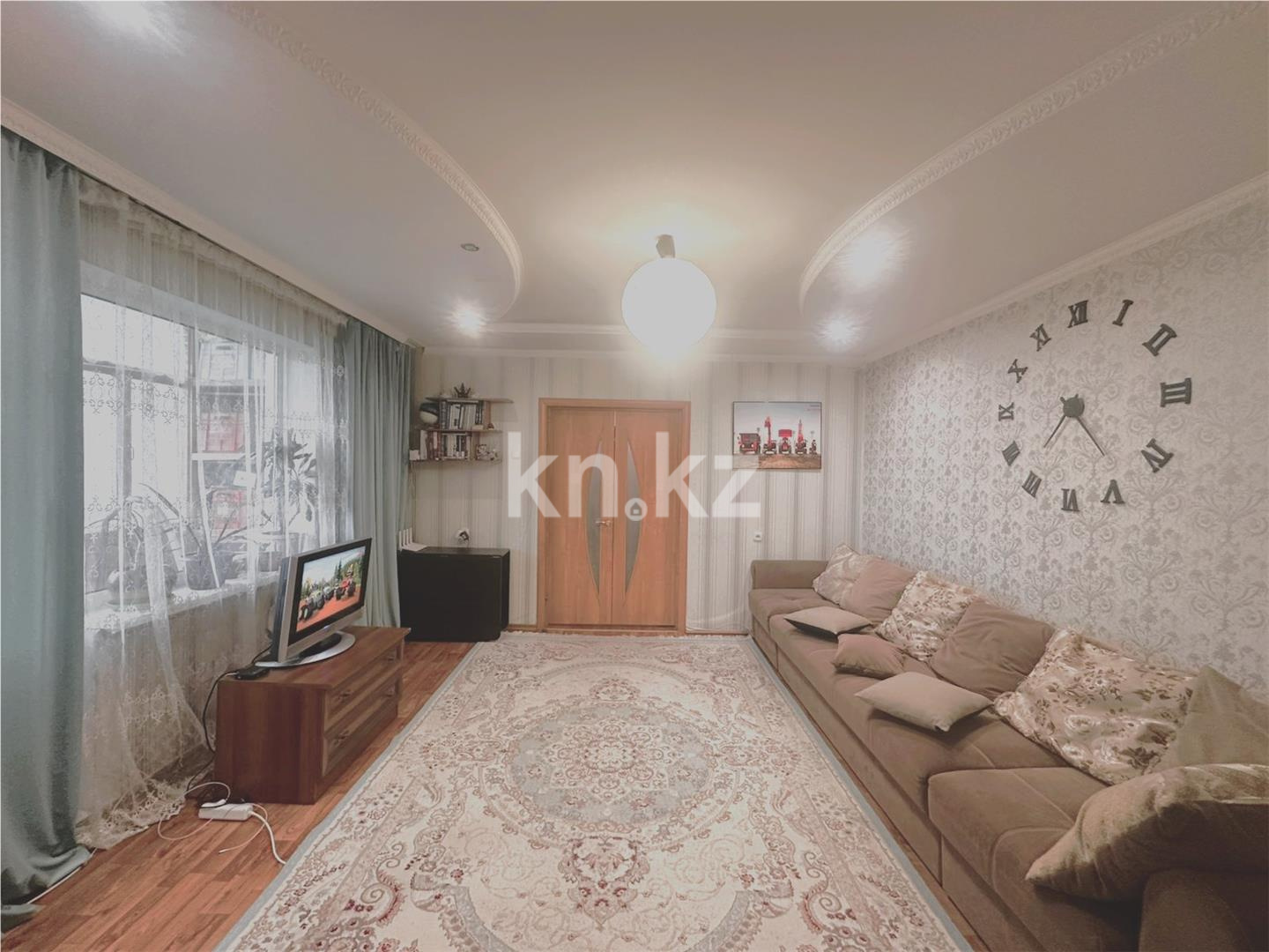 Продажа 4-комнатной квартиры, 80 м² в Караганде