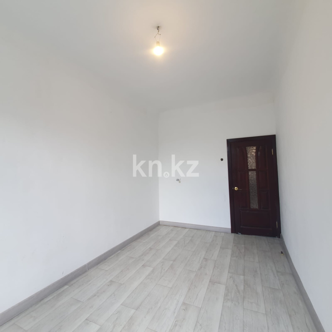 Продажа 4-комнатной квартиры, 81.1 м², ул. Айтеке би в Актобе - фото 17