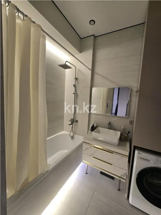 Продажа 2-комнатной квартиры, 60 м², пр. Аль-Фараби, дом  111а в Алматы - фото 4