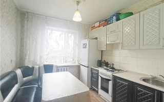 Продажа 4-комнатной квартиры, 77 м², мкр-н 22 - Продажа  четырехкомнатных квартир в Караганде с фото