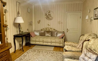 Продажа 2-комнатной квартиры, 53 м², мкр. Самал-1, дом  13 - ул. Мендикулова - Продажа  двухкомнатных квартир в Алматы с фото