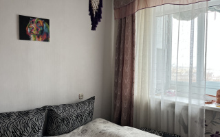 Продажа 4-комнатной квартиры, 63.6 м², мкр-н 15, дом  6 - Продажа  четырехкомнатных квартир в Караганде