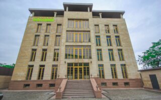 Продажа здания, 1958 м² - Продажа зданий в Алматы в Медеуском р-не