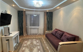 Продажа 3-комнатной квартиры, 62 м², ул. Муканова, дом  11 - Продажа  однокомнатных, двухкомнатных, трехкомнатных квартир в Караганде