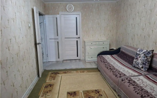 Продажа 3-комнатной квартиры, 59 м², мкр-н Аксай-2, дом  2/1 - Продажа  трехкомнатных квартир в Алматы
