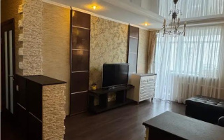 Продажа 3-комнатной квартиры, 60 м², ул. Гапеева, дом  5 - Продажа  трехкомнатных квартир в Караганде без посредников