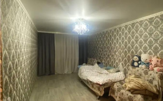 Продажа 2-комнатной квартиры, 44 м², мкр-н 13, дом  24 - Продажа  однокомнатных, двухкомнатных, трехкомнатных квартир в Караганде