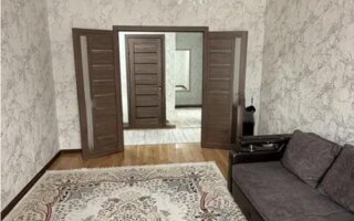 Продажа 2-комнатной квартиры, 71.2 м²