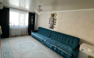 Продажа 4-комнатной квартиры, 76 м², ул. Дюсембекова, дом  37/2 - Продажа  четырехкомнатных квартир в Караганде