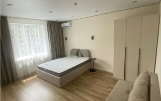 Продажа 1-комнатной квартиры, 41.2 м²
