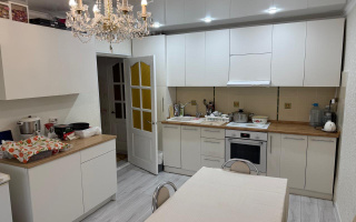 Продажа 3-комнатной квартиры, 106 м², ул. Муканова, дом  15 - Продажа  трехкомнатных квартир в Караганде