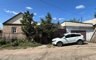 Продажа 4-комнатного дома, 65 м², ул. Бадаева - Продажа  четырехкомнатных домов, коттеджей в Караганде