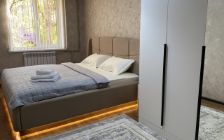 Аренда 2-комнатной квартиры посуточно, 45 м², мкр. Талас, дом  26 - Продажа квартир в Казахстане