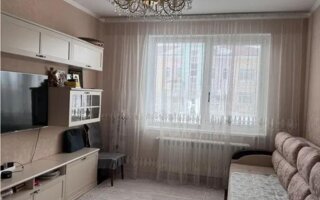Продажа 1-комнатной квартиры, 43.2 м²