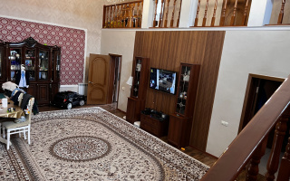 Продажа 4-комнатного дома, 200 м² - Продажа домов, коттеджей в Караганде