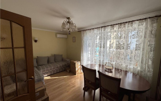 Продажа 3-комнатной квартиры, 63 м², ул. Муканова, дом  18 - Продажа  трехкомнатных квартир в Караганде