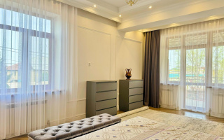 Продажа 8-комнатного дома, 405 м², ул. Нурпеисова, дом  82 - Продажа домов, коттеджей в Алматы