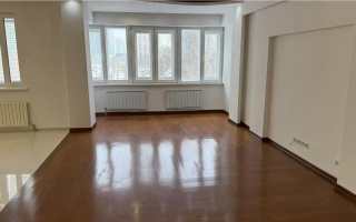 Продажа 3-комнатной квартиры, 130 м² - Продажа офисных и торговых помещений в Уральске