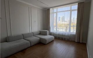 Продажа 2-комнатной квартиры, 80.1 м²