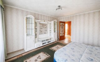 Продажа 3-комнатной квартиры, 61 м²