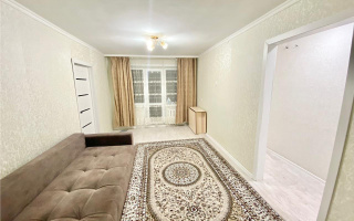 Продажа 2-комнатной квартиры, 44 м², 12-й мкр. - Продажа  двухкомнатных квартир в Караганде с фото