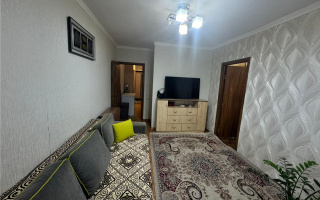 Продажа 3-комнатной квартиры, 49 м², ул. Крылова - Продажа  трехкомнатных квартир в Караганде