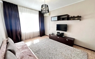 Продажа 1-комнатной квартиры, 40 м², ул. Карасай батыра, дом  209 - Продажа квартир в Алматы