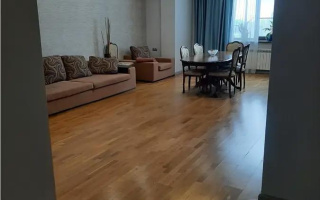 Продажа 4-комнатной квартиры, 162 м², пр. Республики, дом  9/2 - Продажа  четырехкомнатных квартир в новостройках Астаны без посредников