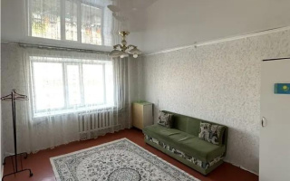 Продажа 1-комнатной квартиры, 32 м², ул. Дюсембекова, дом  3 - Продажа  однокомнатных квартир в Караганде без посредников