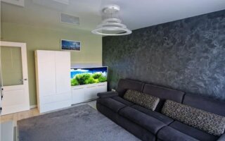 Продажа 4-комнатной квартиры, 90 м²