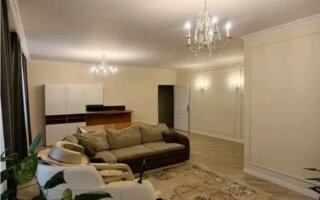 Продажа 4-комнатной квартиры, 140 м²