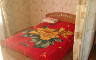 Аренда 1-комнатной квартиры посуточно, 30 м², ул. Крылова, дом  108 - Аренда жилой и коммерческой недвижимости в Усть-Каменогорске