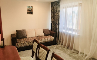 Продажа 4-комнатной квартиры, 100 м², пр. Н. Абдирова, дом  51 - Продажа  четырехкомнатных квартир в Караганде