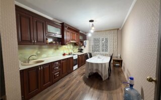 Продажа 2-комнатной квартиры, 79 м²