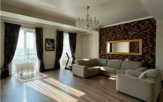 Продажа 4-комнатной квартиры, 170 м², ул. Варламова, дом  33 - Продажа  четырехкомнатных квартир в новостройках Алматы с фото