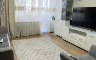 Продажа 4-комнатной квартиры, 73 м² - Продажа четырехкомнатных квартир в кирпичном доме в Караганде