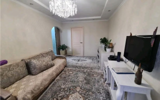Продажа 3-комнатной квартиры, 60 м², ул. Радостовца, дом  39 - Продажа  трехкомнатных квартир в Алматы с фото