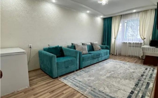 Продажа 3-комнатной квартиры, 63 м², мкр-н 18, дом  22 - Продажа  трехкомнатных квартир в Караганде без посредников с фото