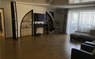 Продажа 6-комнатной квартиры, 220 м² - Продажа пятикомнатных и более квартир от собственников в Караганде