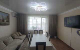 Продажа 4-комнатной квартиры, 78 м², ул. Дюсембекова - Продажа  четырехкомнатных квартир в Караганде