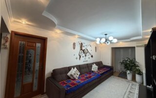 4-комн. квартира, 5/5 этаж, мкр. Тастак-2, 4