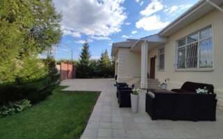 Продажа 4-комнатного дома, 200 м² - Недвижимость в Акмолинской области