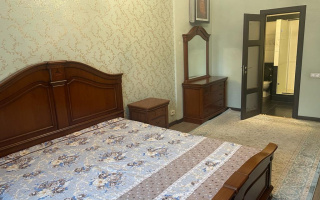Аренда 1-комнатной квартиры посуточно, 38 м², пр. Тауелсыздык, дом  12 - Петрова - Аренда квартир посуточно в Астане с фото