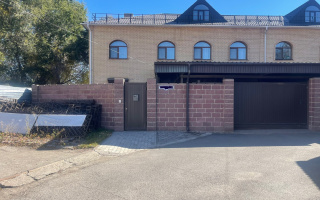 Продажа 7-комнатного дома, 474 м², ул. Комиссарова - Продажа домов, коттеджей в Караганде