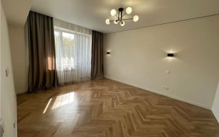 Продажа 1-комнатной квартиры, 42 м², мкр-н Коктем-2, дом  2 - Продажа  однокомнатных квартир в Алматы без посредников с фото
