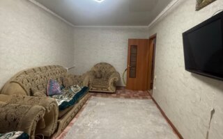 Продажа 3-комнатной квартиры, 61.7 м²