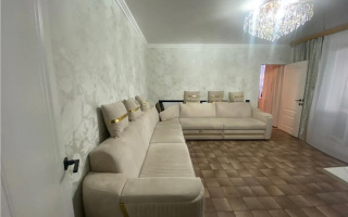 Продажа 4-комнатной квартиры, 79 м², мкр-н Голубые Пруды, дом  5/2 - Продажа  четырехкомнатных квартир в Караганде