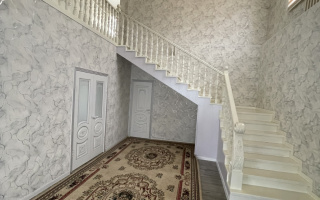 Продажа 4-комнатного дома, 195 м², ул. Исагулова, дом  4 - Продажа  четырехкомнатных домов, коттеджей в Алматы